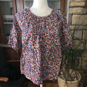 OLD NAVY SIZE LARGE FLORAL PEPLUM TOP WITH PUFF SHORT SLEEVES SLIGHT CROP EUC